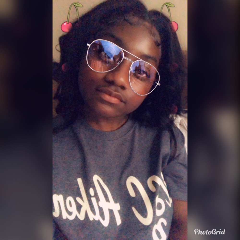 Meet your Posher, Briana